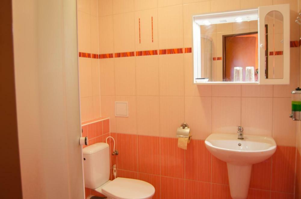 Penzion Vinarna U Hroznu Hotel Veseli nad Moravou Luaran gambar